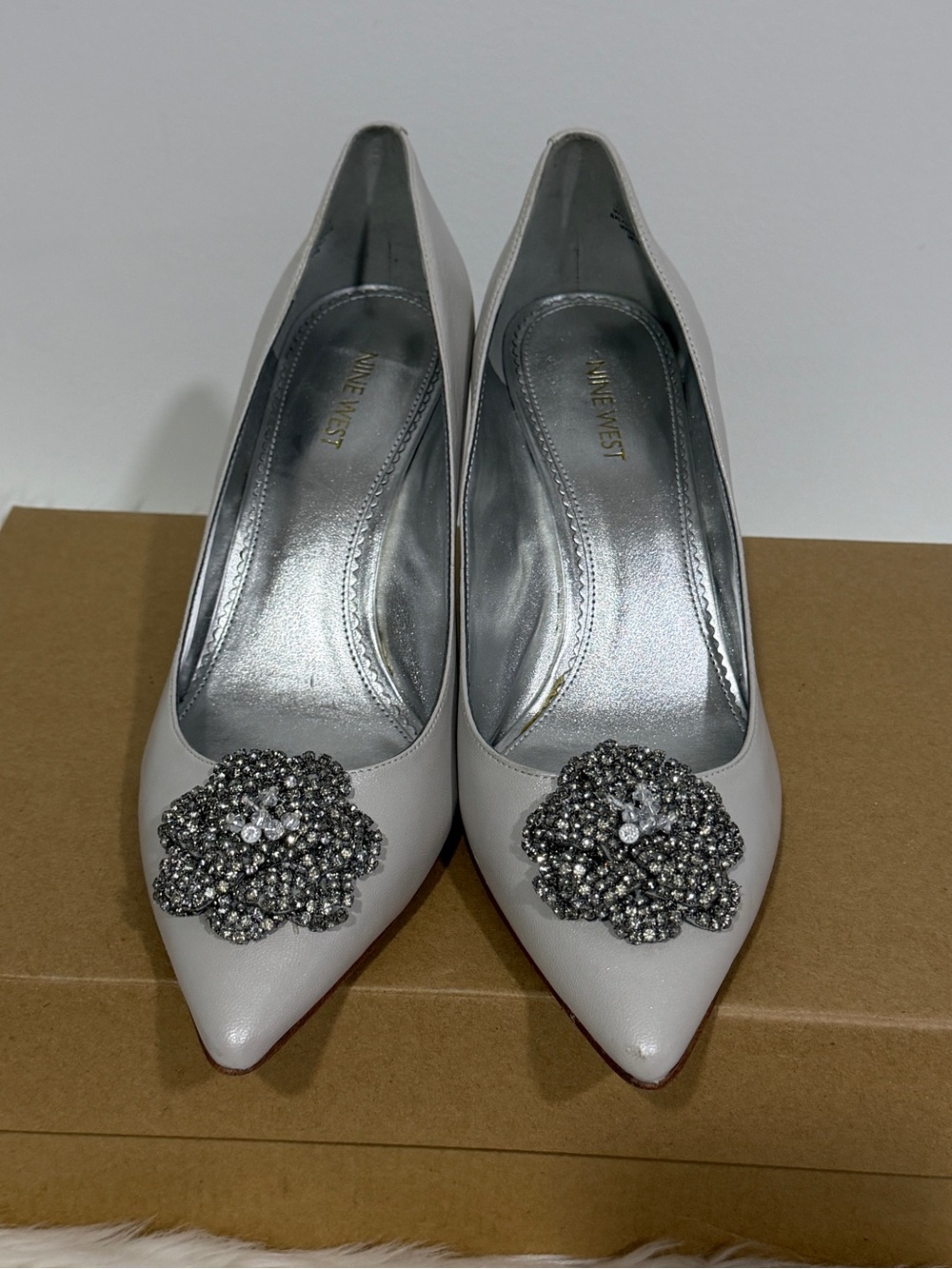 Nine West White Pointed Toe Pumps with Crystal Flower Accents Ladies